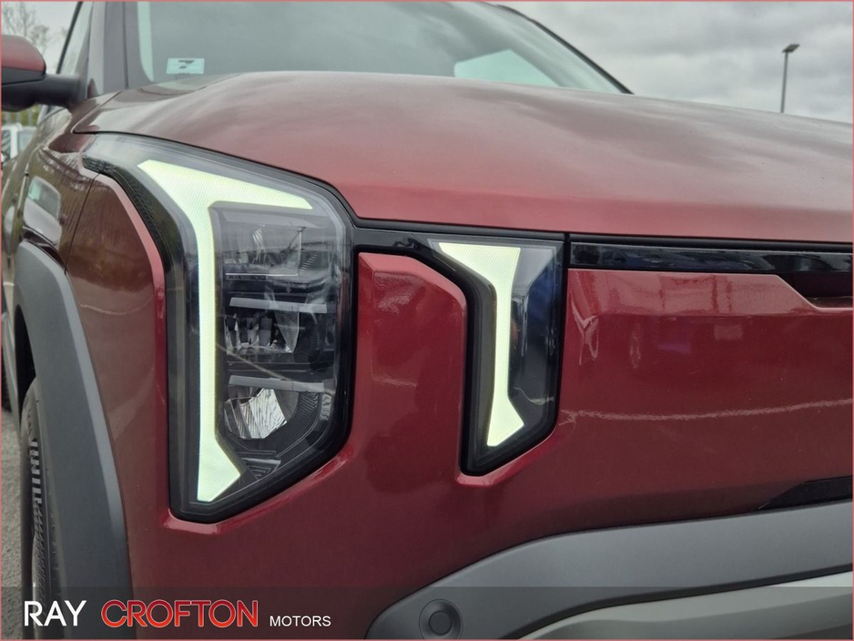 2026 Kia EV3 - image 14