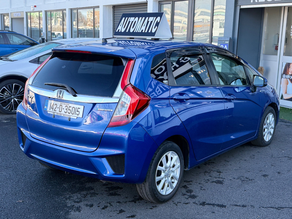 2014 Honda Jazz - image 5