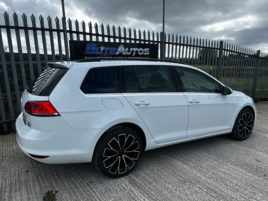 2014 Volkswagen Golf - image 7