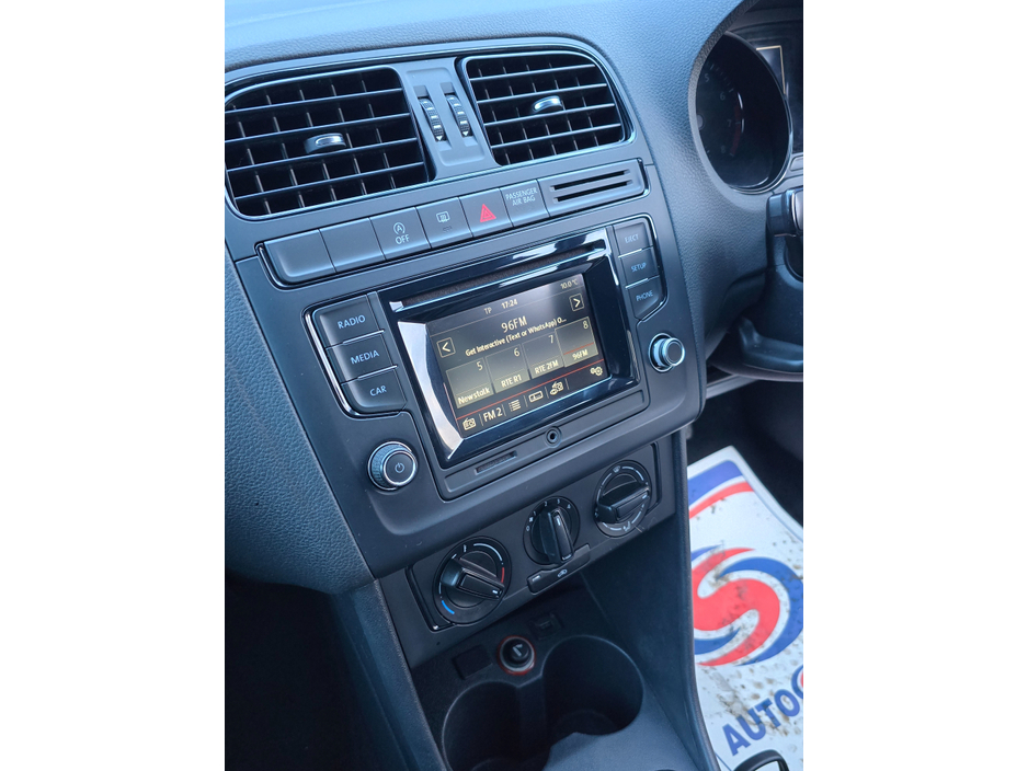 2015 Volkswagen Polo TRENDLINE 1.0 60HP MANUAL 5SPEED 5DR €10,950