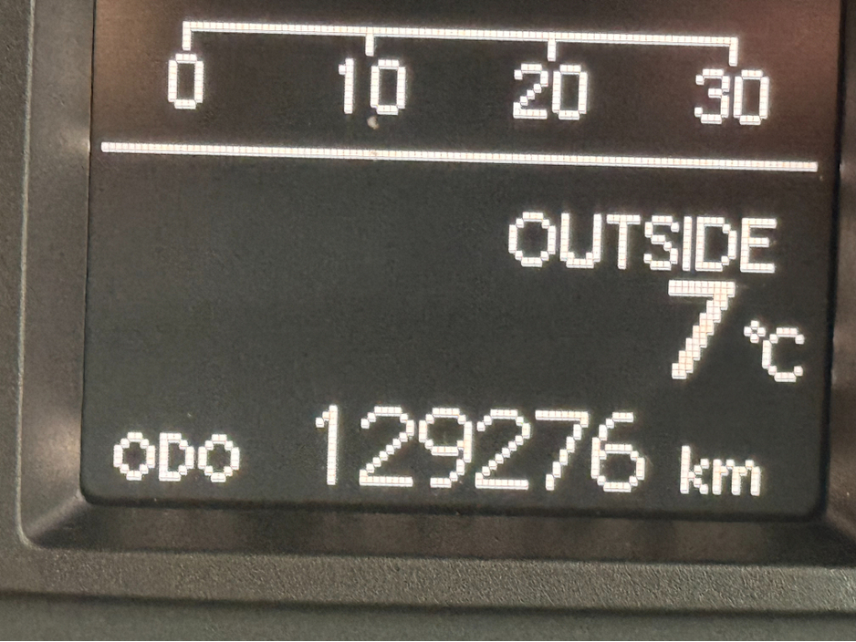 2016 Toyota Corolla - image 16