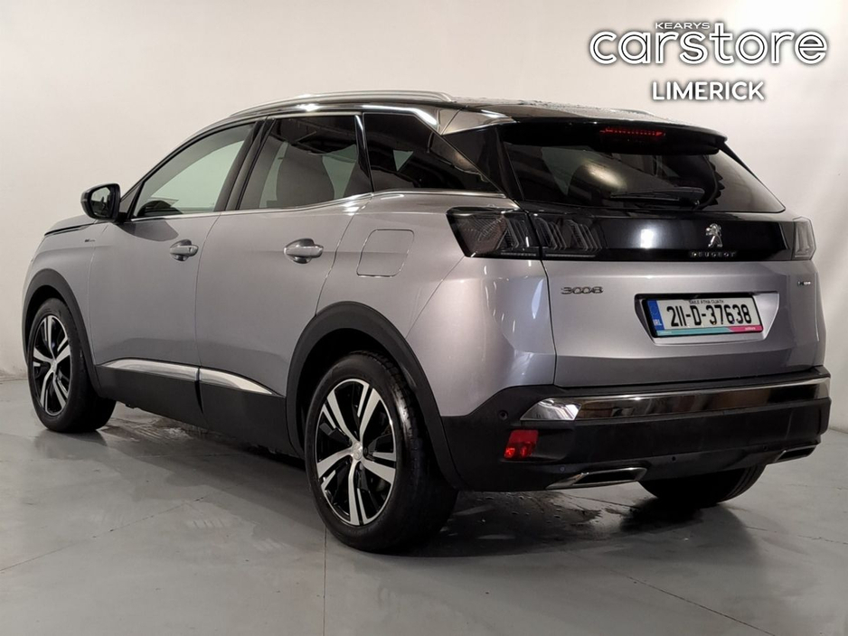 2021 Peugeot 3008 - image 5