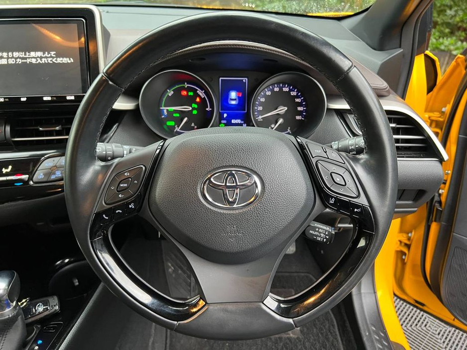 2018 Toyota C-HR 1.8 HYBRID // SERVICE HISTORY // 18" DIAMOND CUT ALLOYS // ADAPTIVE CRUISE CONTROL €17,750