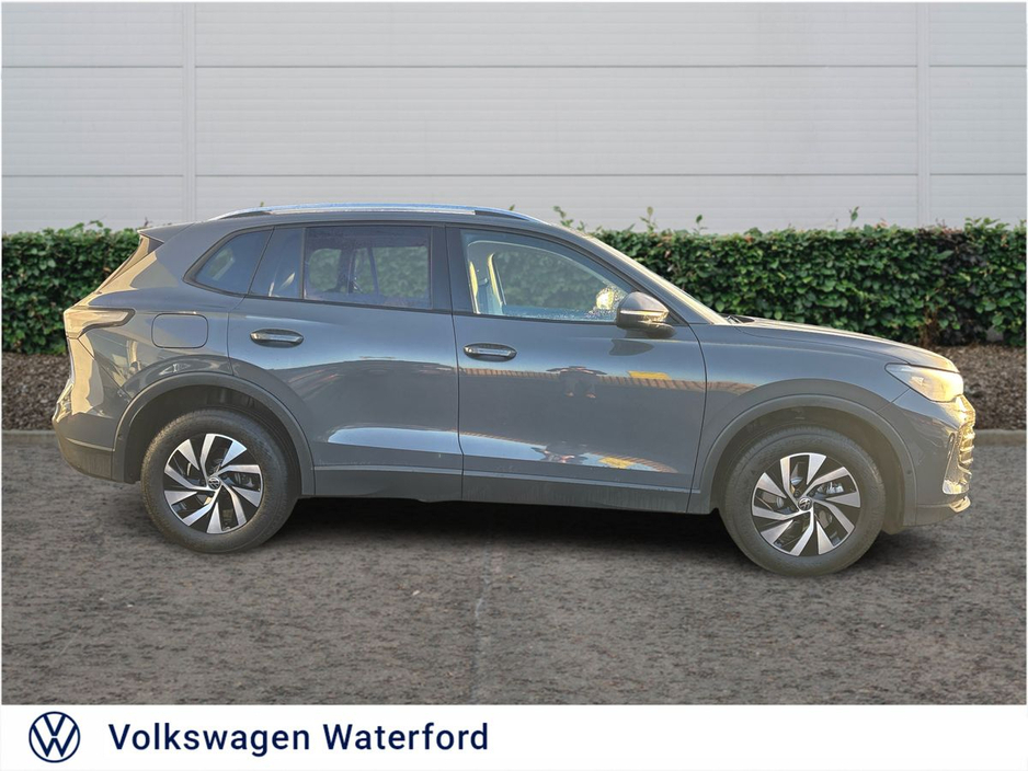 2025 Volkswagen Tiguan TIGUAN LIFE 1.5 PHEV DSG 204HP €49,859
