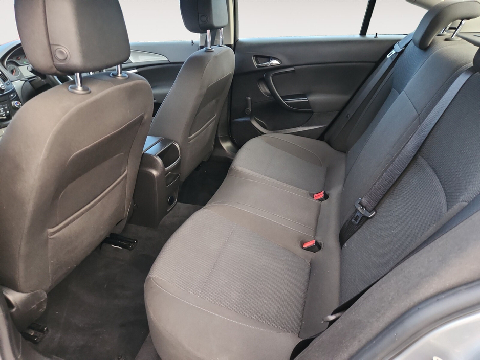 2017 Opel Insignia 1.6CDTI 136PS SC €7,950