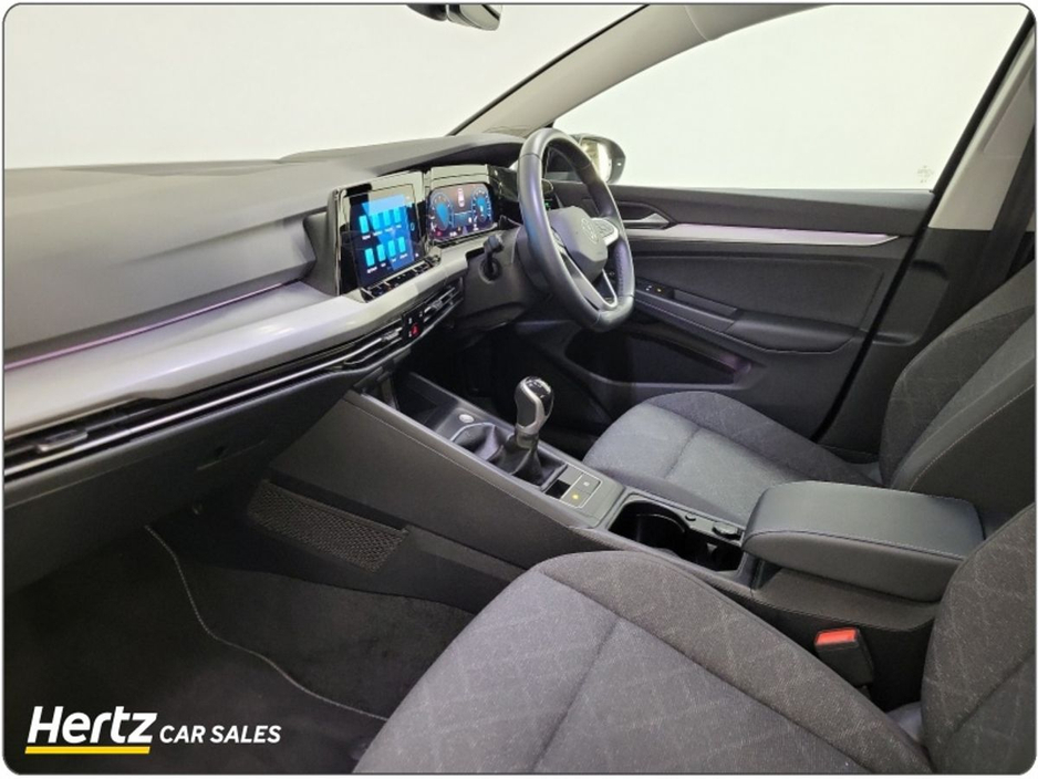 2024 Volkswagen Golf - image 4