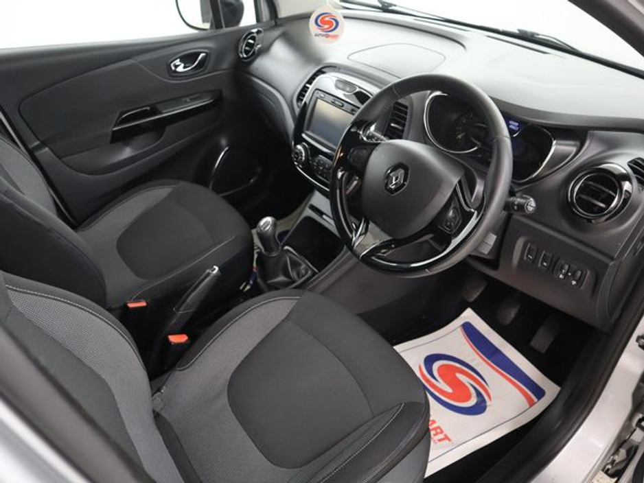 2015 Renault Captur - image 11