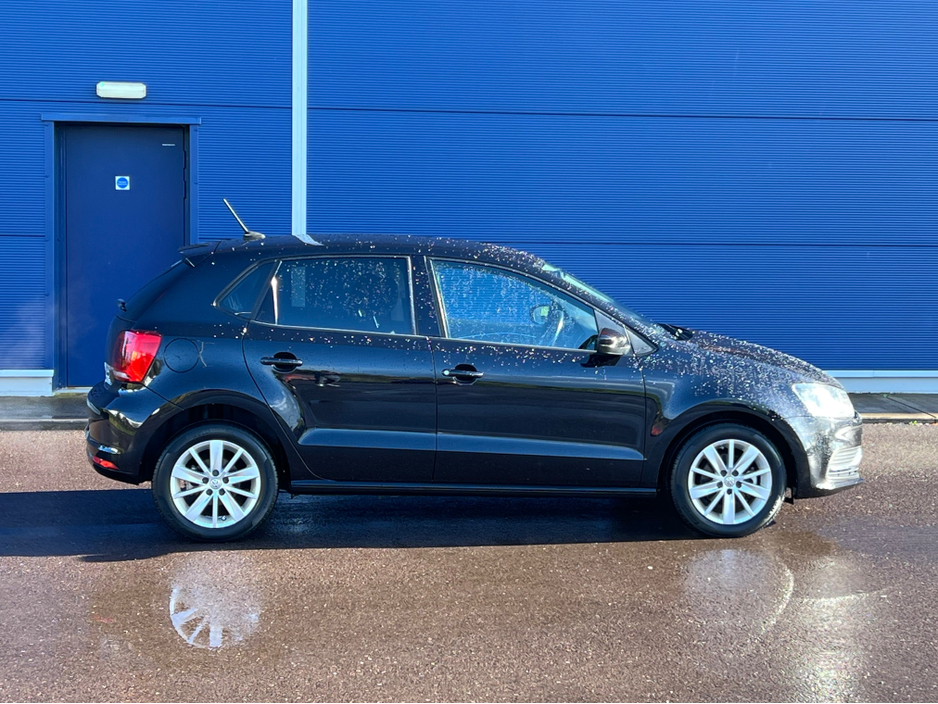2016 Volkswagen Polo 1.2 TSI Automatic DSG high spec €13,495