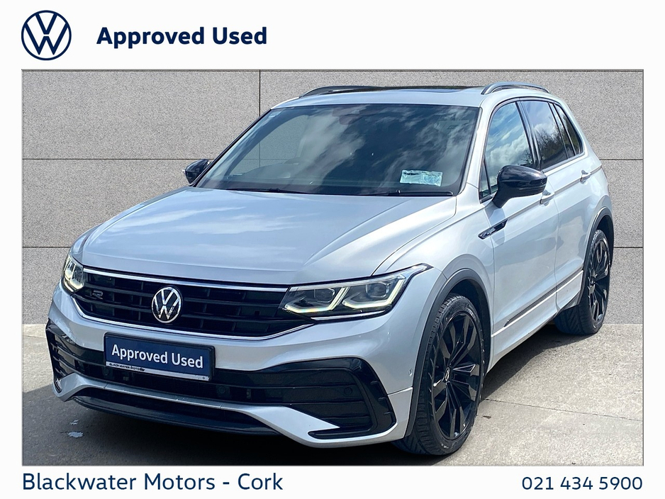 2023 Volkswagen Tiguan - image 12