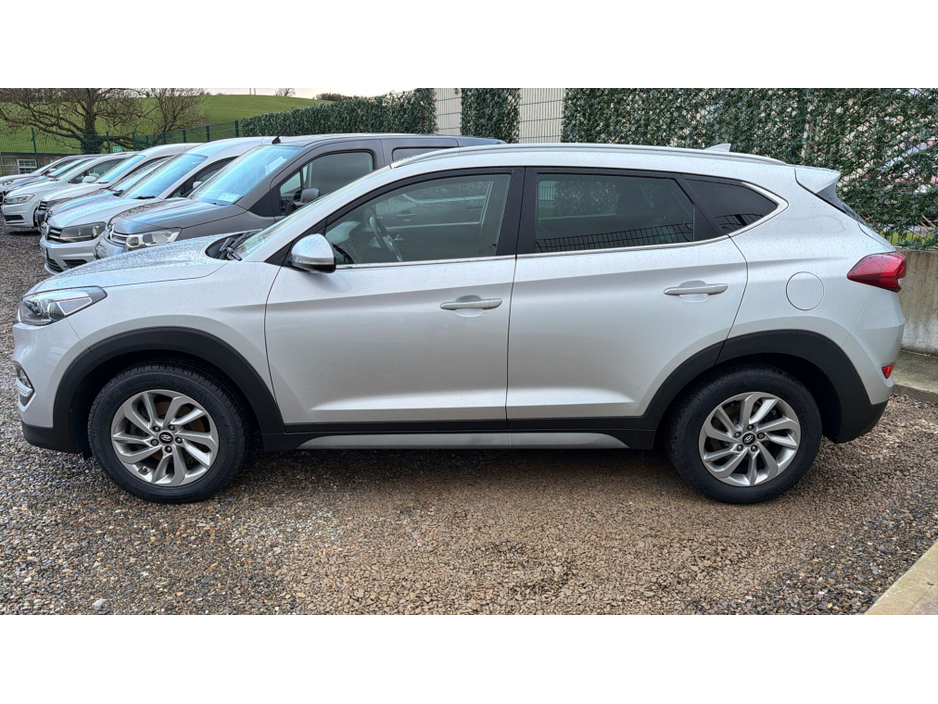 2017 Hyundai Tucson 1.7 PREMIUM BLD 116PS 5 5DR