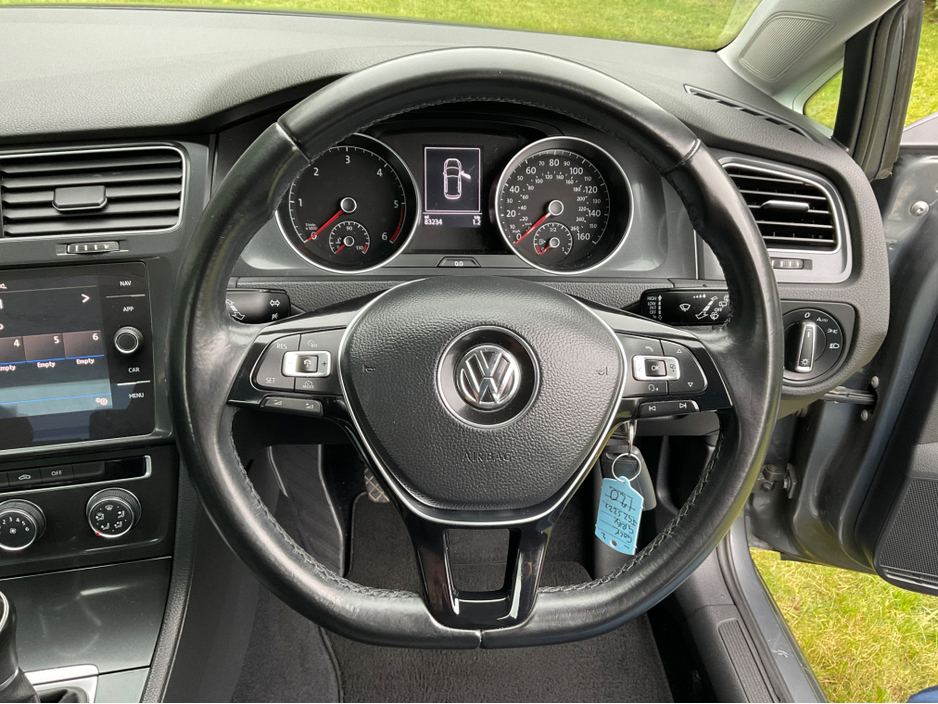 2018 Volkswagen Golf - image 13
