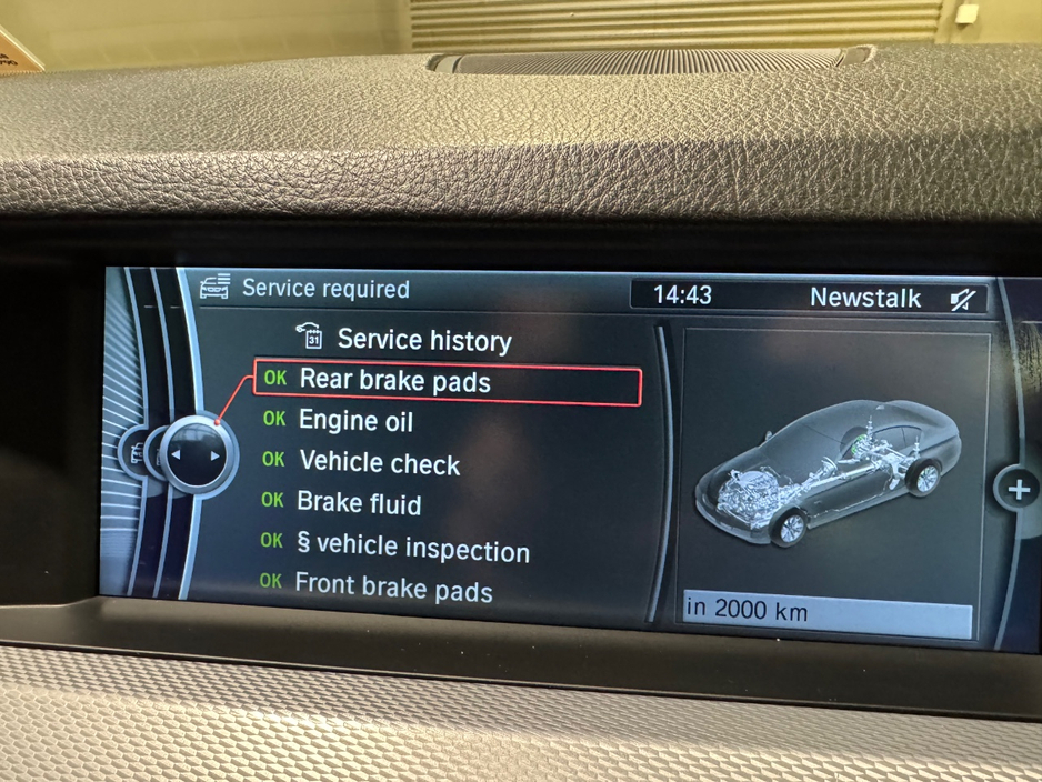 2012 BMW 5 Series - image 24