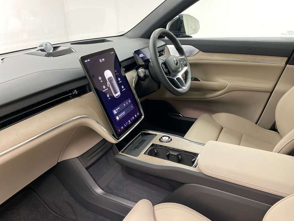 2026 Volvo EX90 - image 6