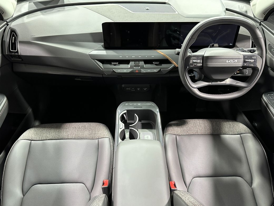 2026 Kia EV5 - image 9