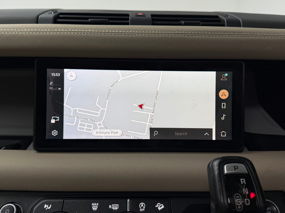 2020 Land Rover Defender - image 20