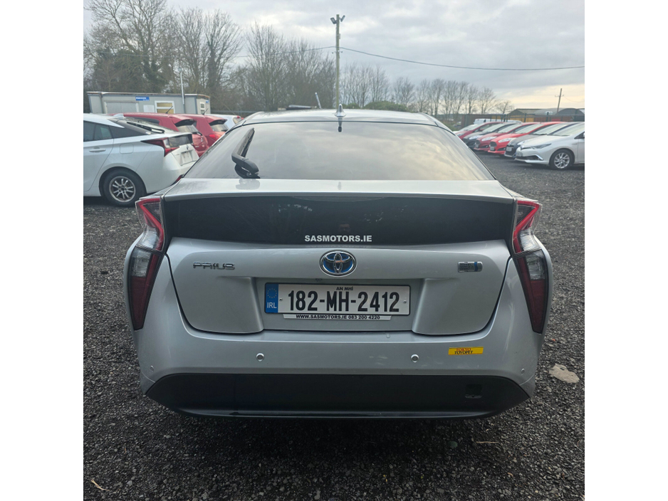 2018 Toyota Prius - image 7