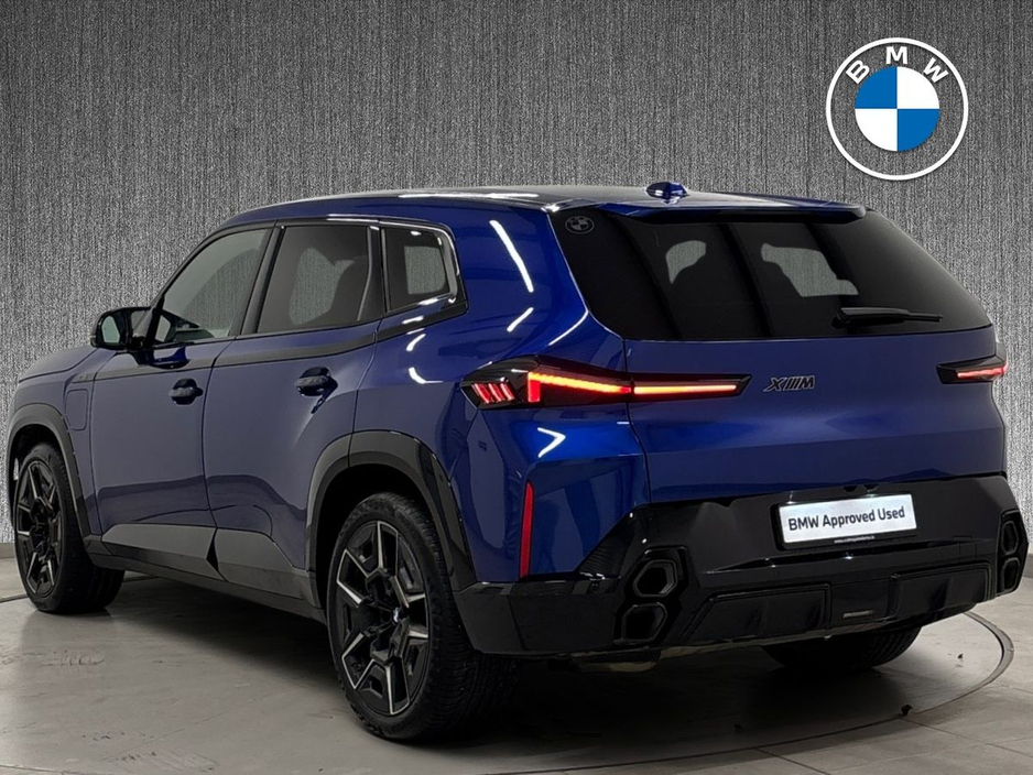 2025 BMW XM - image 2