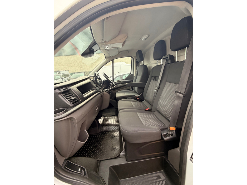 2021 Ford Transit Custom 300L TREND 130BHP €19,471
