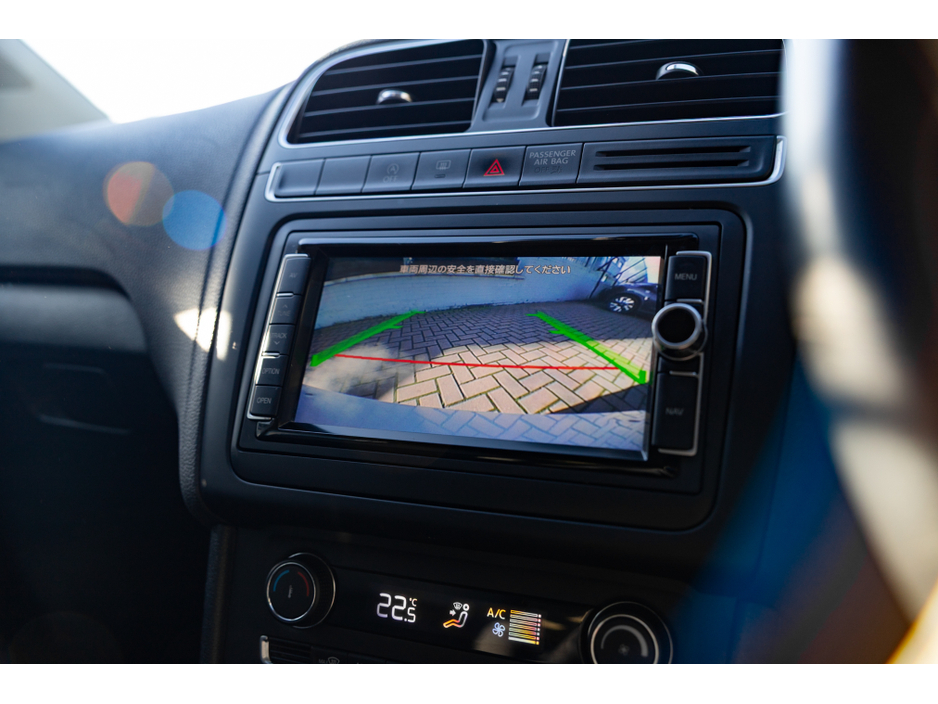 2017 Volkswagen Polo - image 16