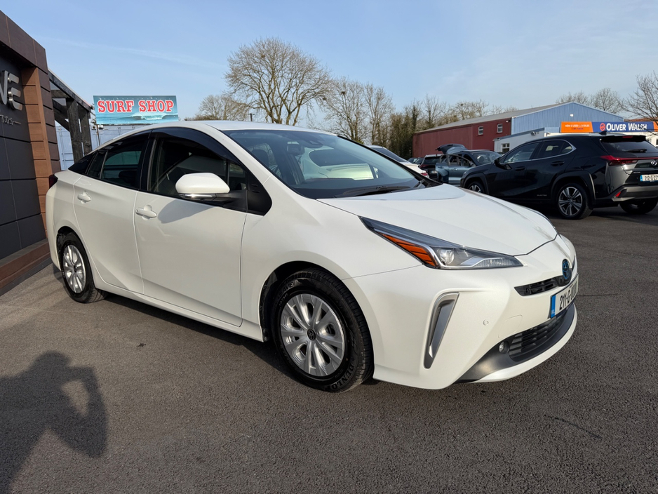 2021 Toyota Prius - image 6