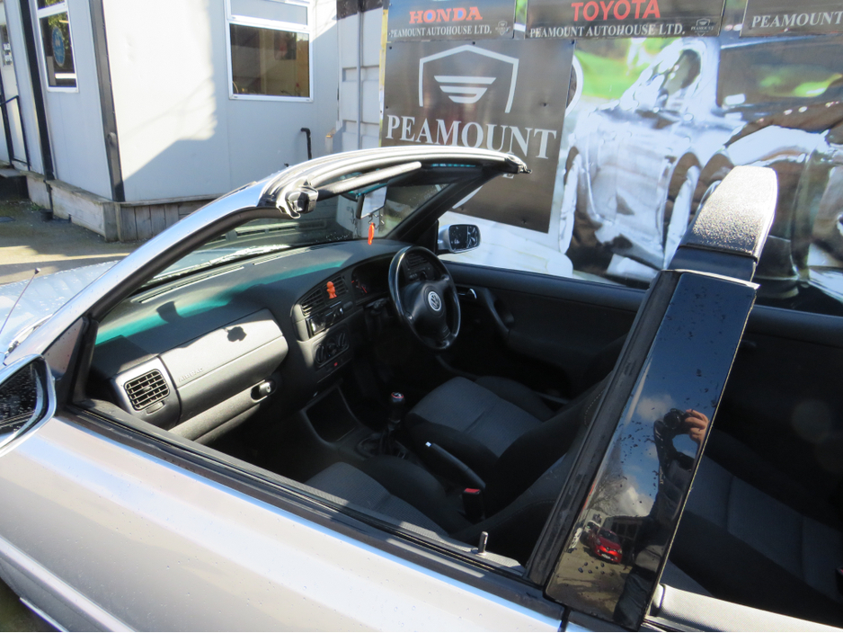 2000 Volkswagen Golf - image 13