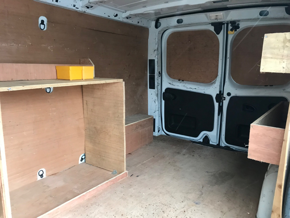 2019 Renault Trafic - image 20