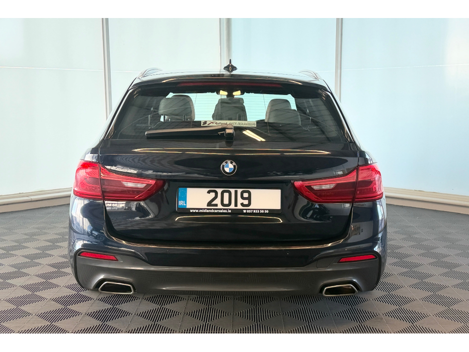 2019 BMW 5 Series - image 13