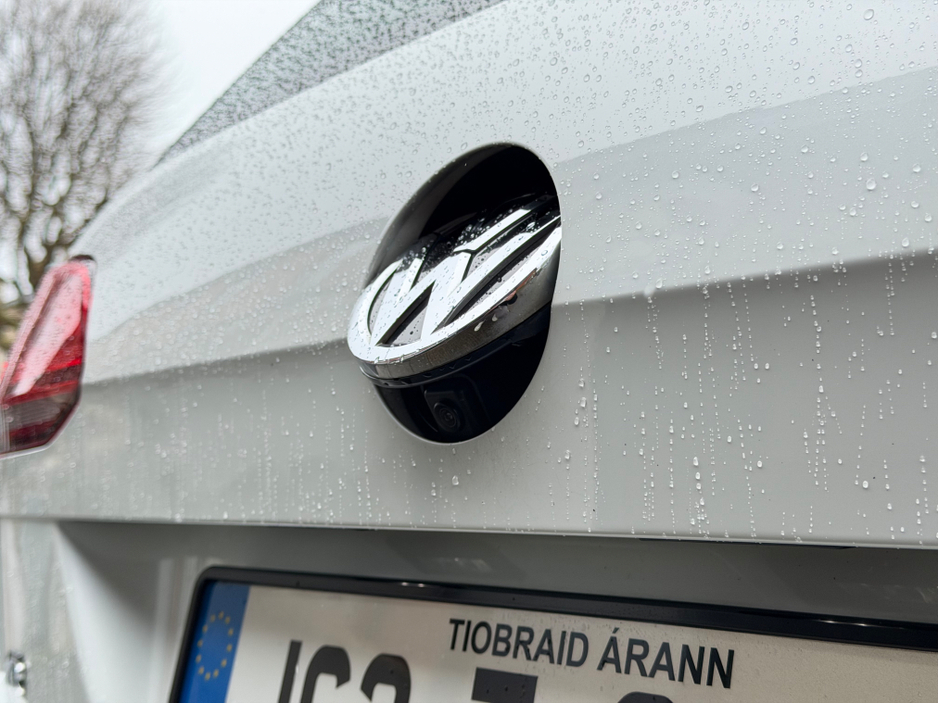 2016 Volkswagen Golf - image 32