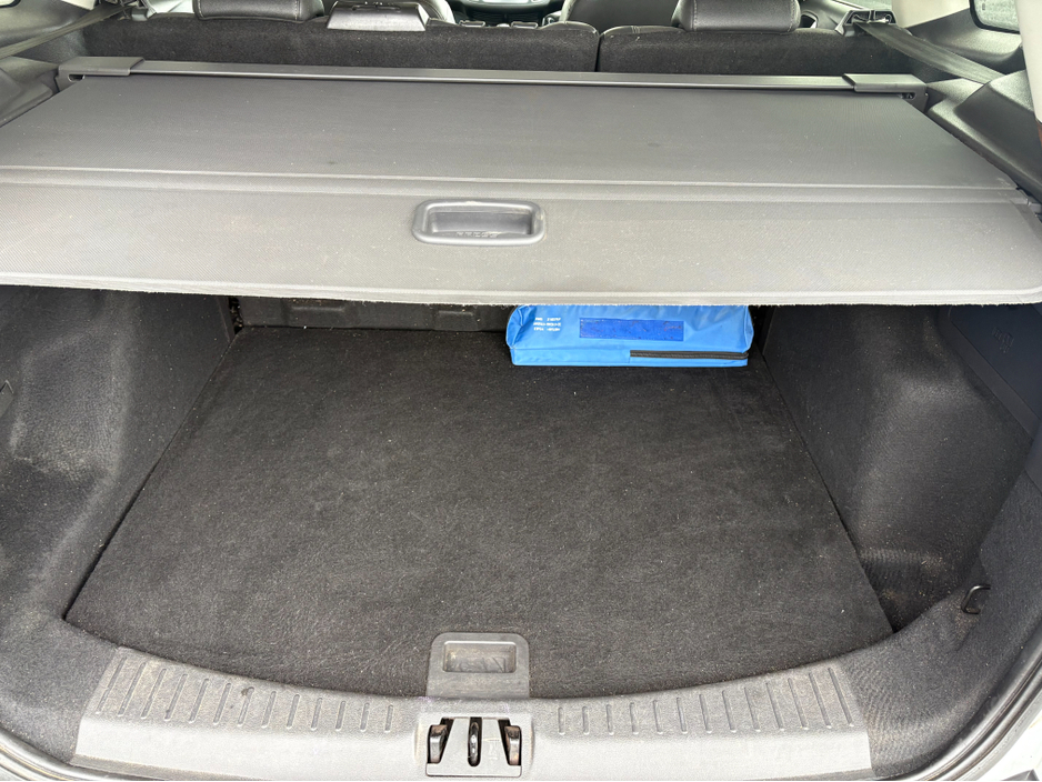 2018 Ford Kuga - image 11