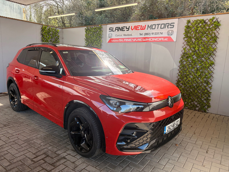 2024 Volkswagen Tiguan - image 3