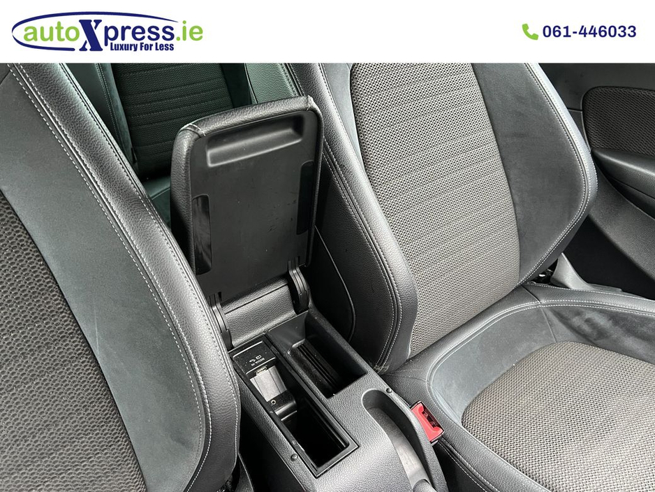 2016 Volkswagen Scirocco - image 25