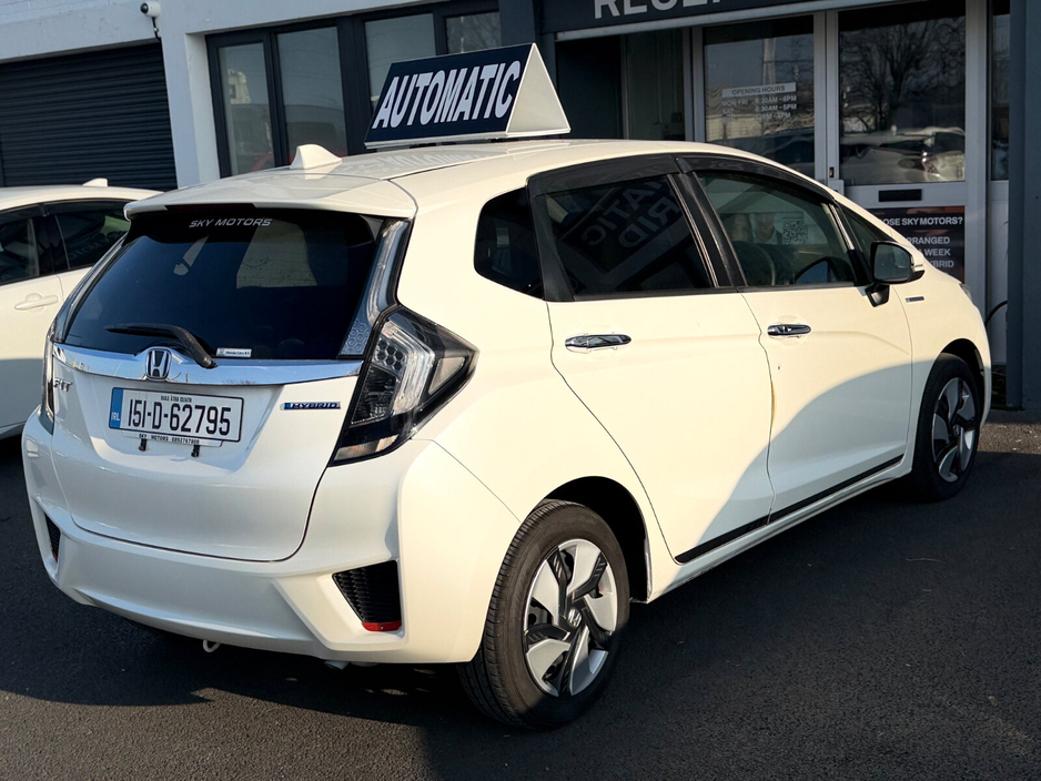 2015 Honda Jazz - image 5