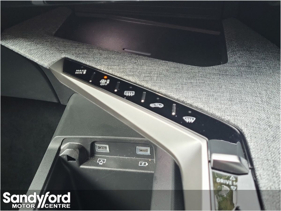 2025 Peugeot 5008 - image 26