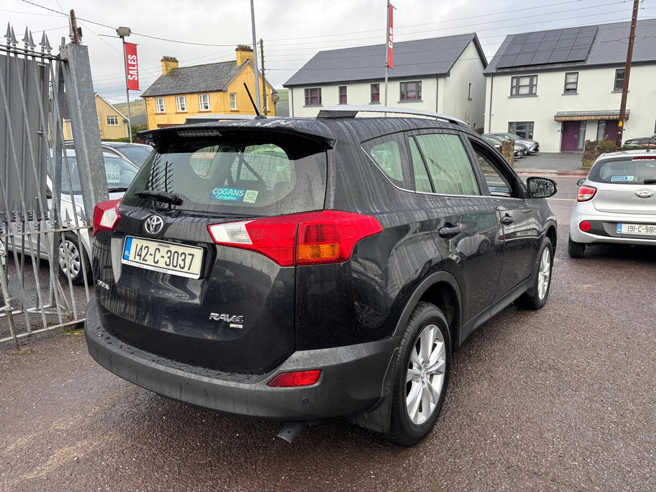 2014 Toyota Rav4 - image 11