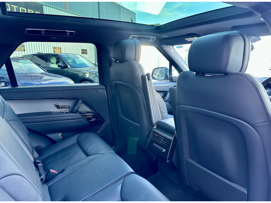 2025 Land Rover Range Rover Sport ED PHEV EDITION