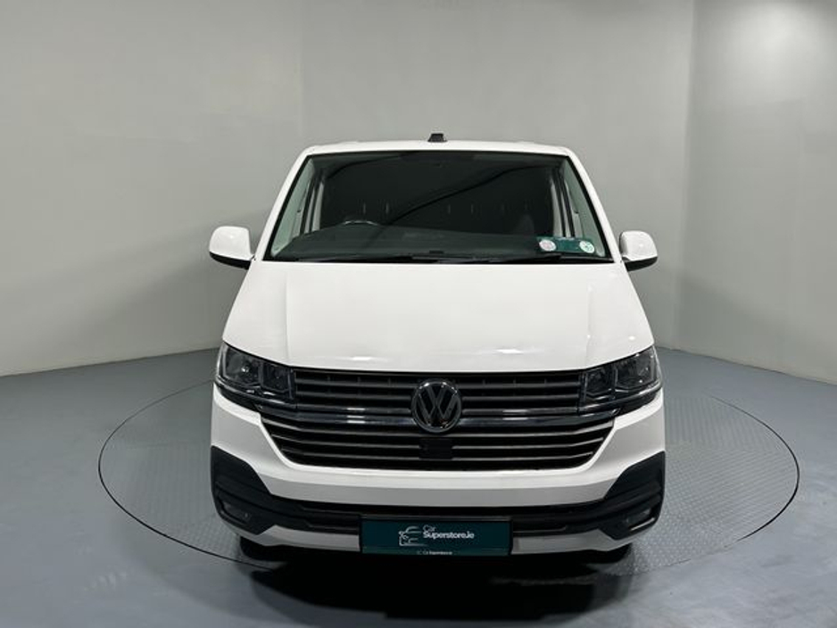 2021 Volkswagen Transporter - image 2