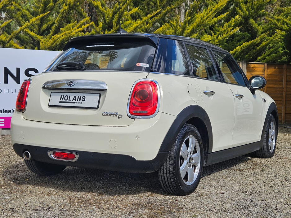 2017 MINI Hatch - image 12