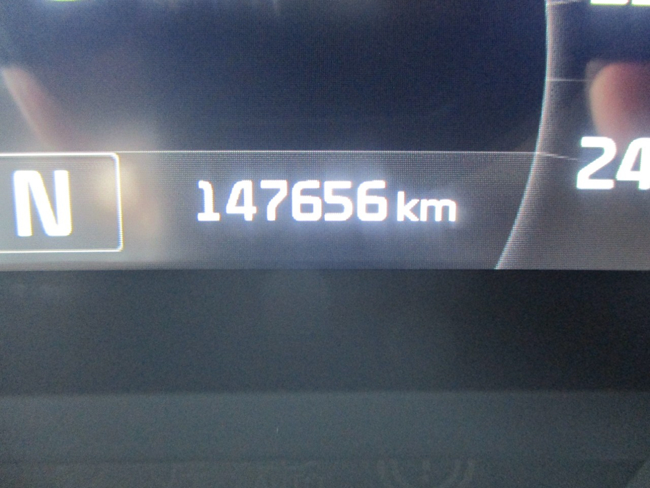 2017 Kia Sorento - image 24