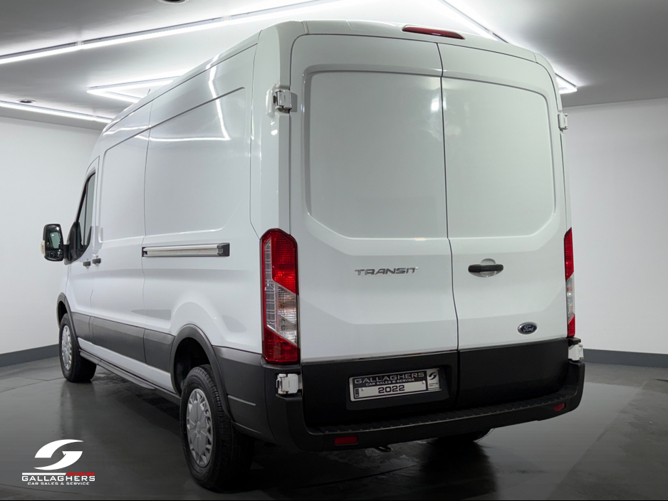 2022 Ford Transit - image 6
