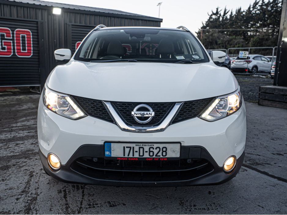 2017 Nissan Qashqai 2017 Qashqai 1.2/1 owner/High spec/1yr warranty €15,888