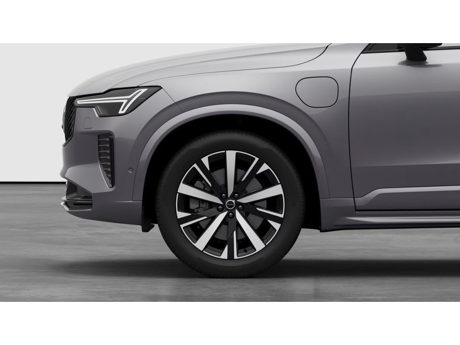 2026 Volvo XC90 - image 2
