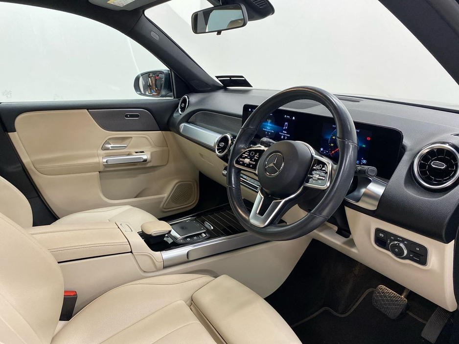 2023 Mercedes-Benz GLB - image 8