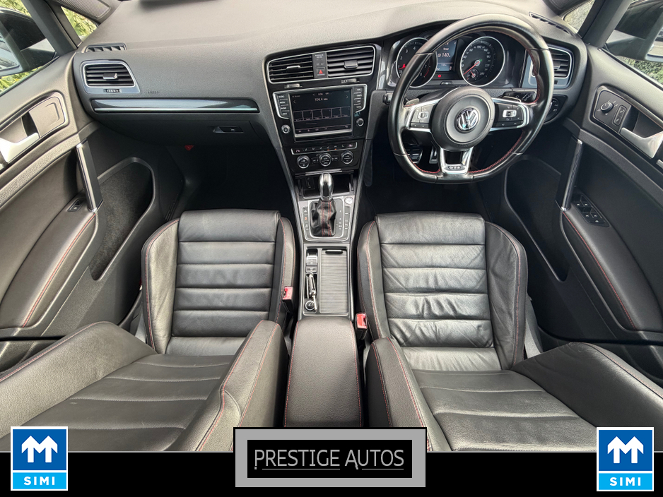 2015 Volkswagen Golf - image 12