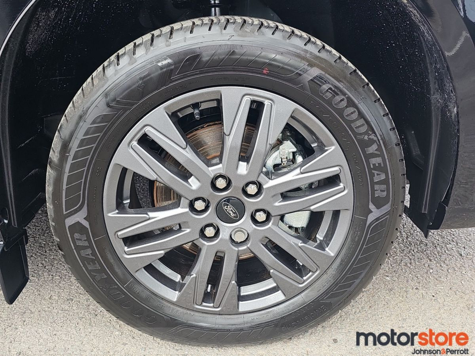 2026 Ford Transit Custom - image 9