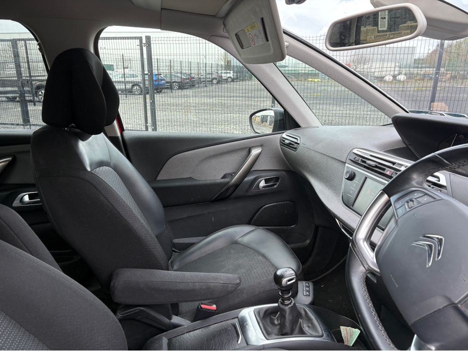 2021 Citroen C4 - image 9