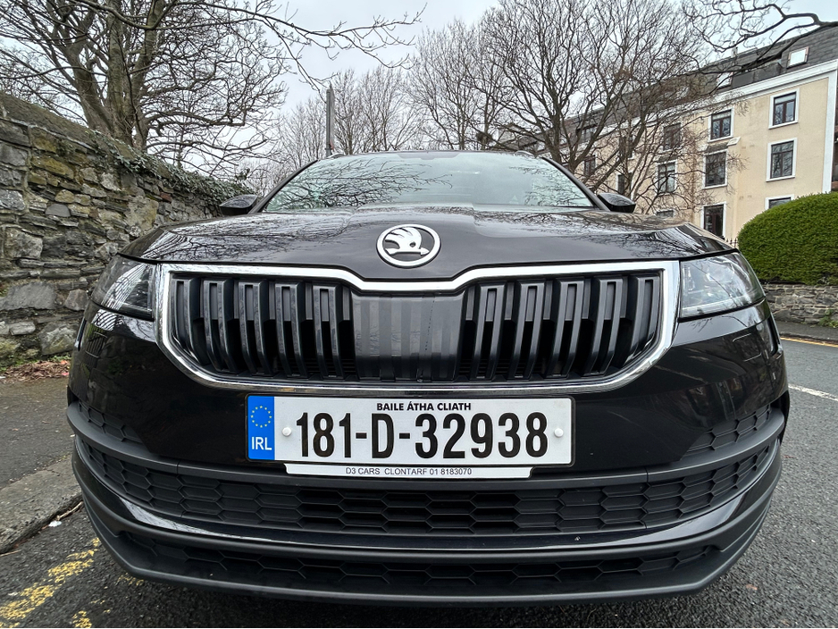 2018 Skoda Karoq - image 2