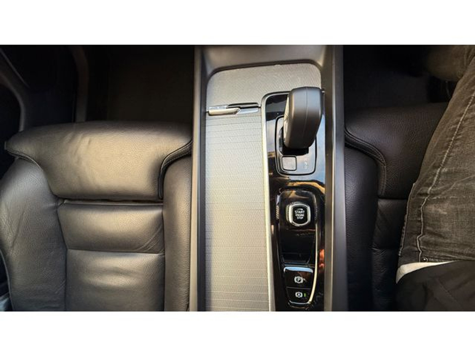 2023 Volvo XC60 B4 2.0 Diesel 190BHP 5DR Auto