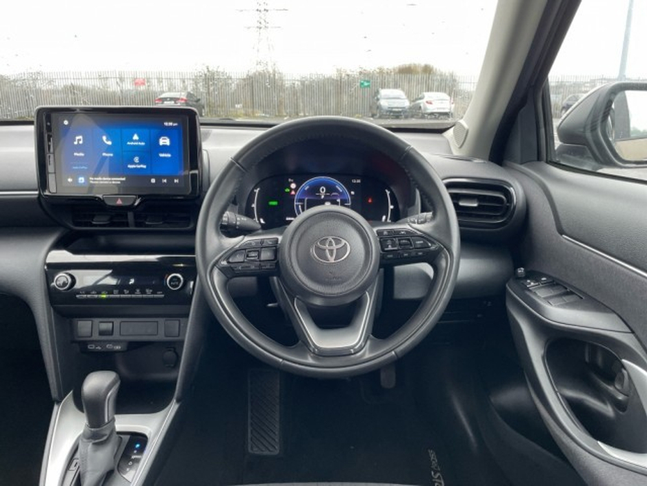 2025 Toyota Yaris Cross - Save EUR 4,100 - Luna + 2 FREE Services Included - 1.5 Hybrid - Automatic - EUR 180 Tax // Remote Central Locking // Front Electric Windows // Rear Electric Windows // Electric Mirrors // Finger Tip €29,865
