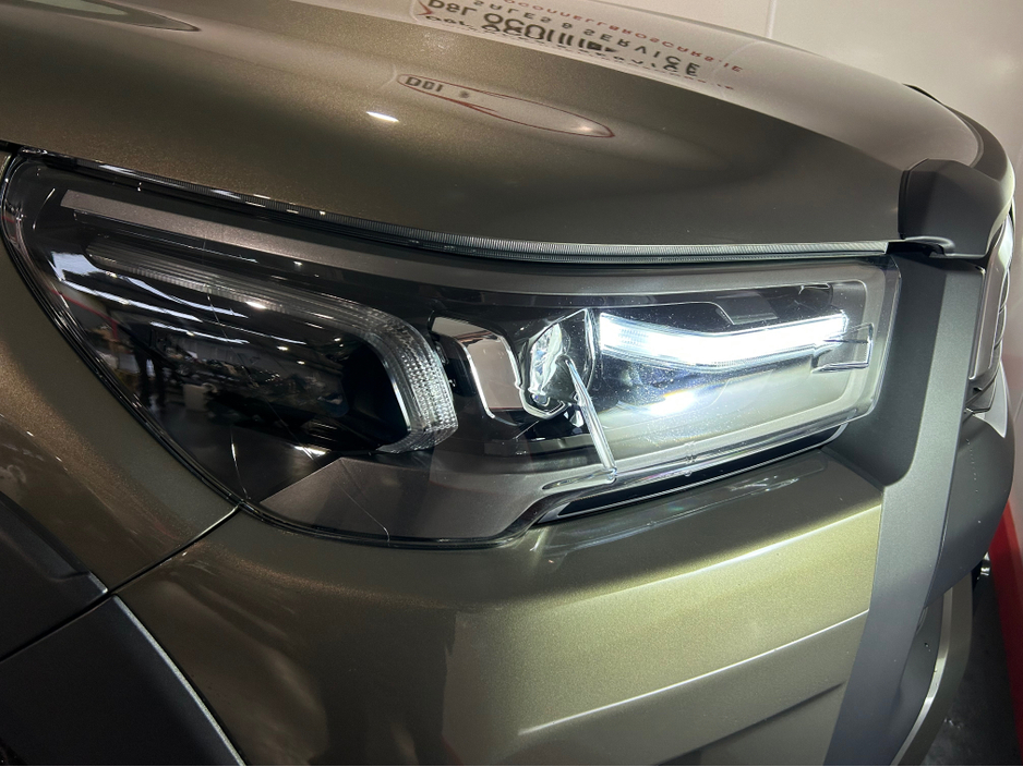 2022 Toyota Hilux INVINCIBLE X D-4D 4WD INVINCIBLE DCB €42,500