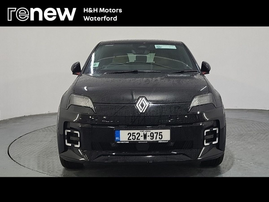 2025 Renault 5 - image 8